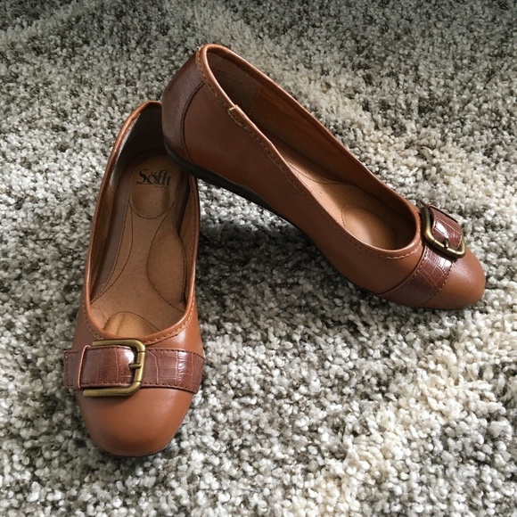 Sofft Shoes - Sofft Brown Leather Wedge Closed Toe Heel Shoes 9M